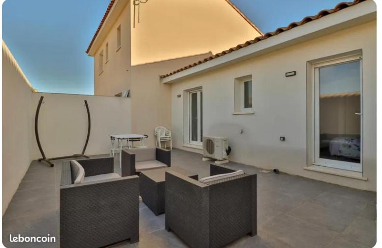 Maison De L'Occitanie Villa Bessan Exterior foto